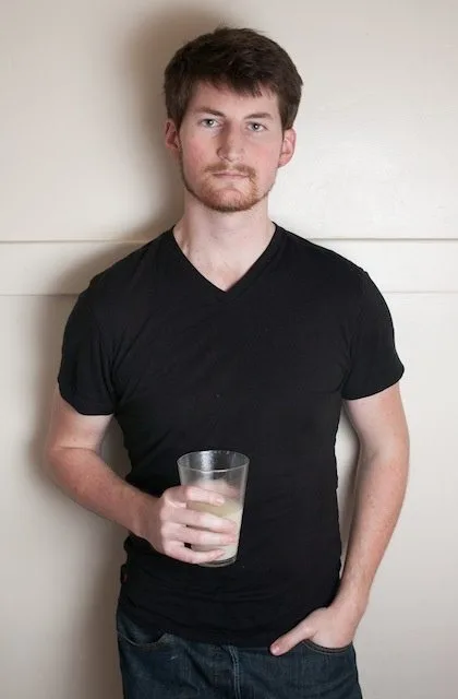 Rob i dalje živi samo na sojlentu