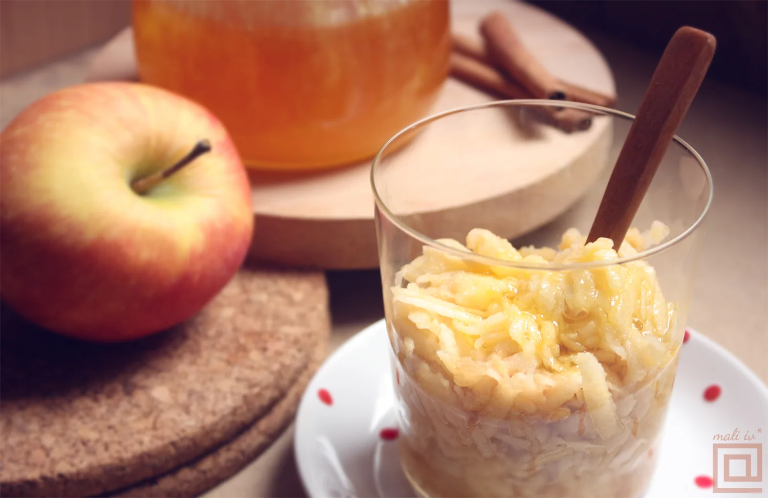 Rendana Jabuka umesto bombona